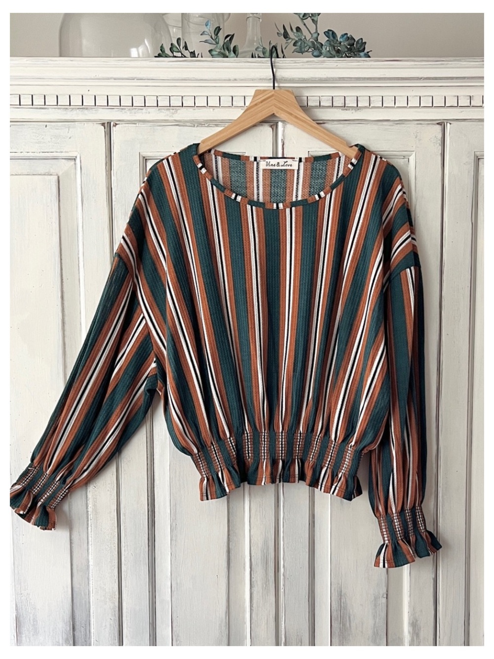 🟠NWT VINE & LOVE Long Sleeve Smocked-Waist Striped Top-Dark Green/Caramel/Ivory